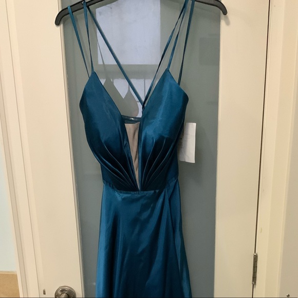 NWT Beautiful Teal Prom Dress - Picture 2 of 8